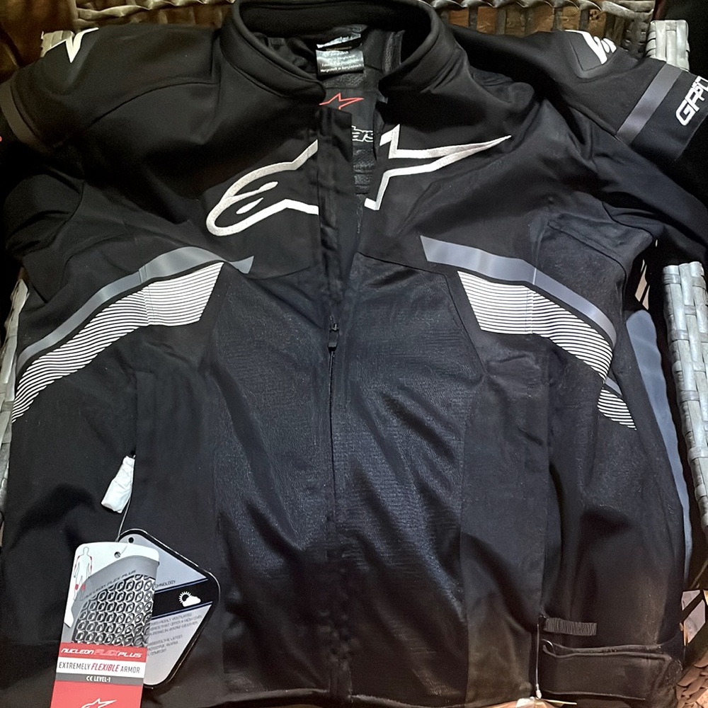 Alpinestars protective motorcycle jacket EN17092.